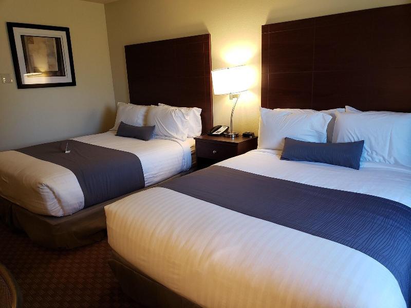 Cobblestone Inn & Suites - Merrill Екстериор снимка