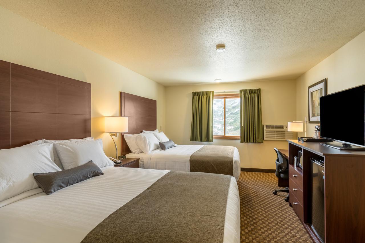 Cobblestone Inn & Suites - Merrill Екстериор снимка